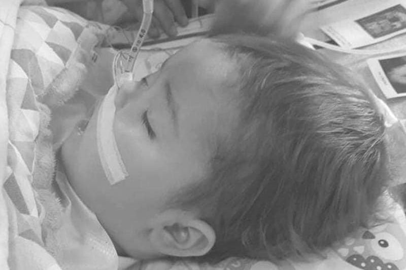 11-miesięczny Szymon został odłączony przez lekarzy od aparatury.