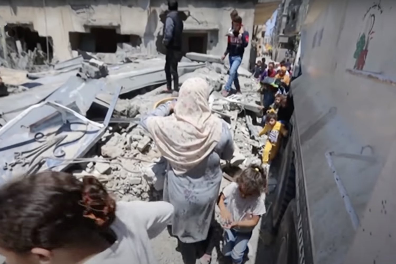 Gaza jest kompletnie zniszczona po atakach Izraela. Domów zostali pozbawieni zwykli mieszkańcy.