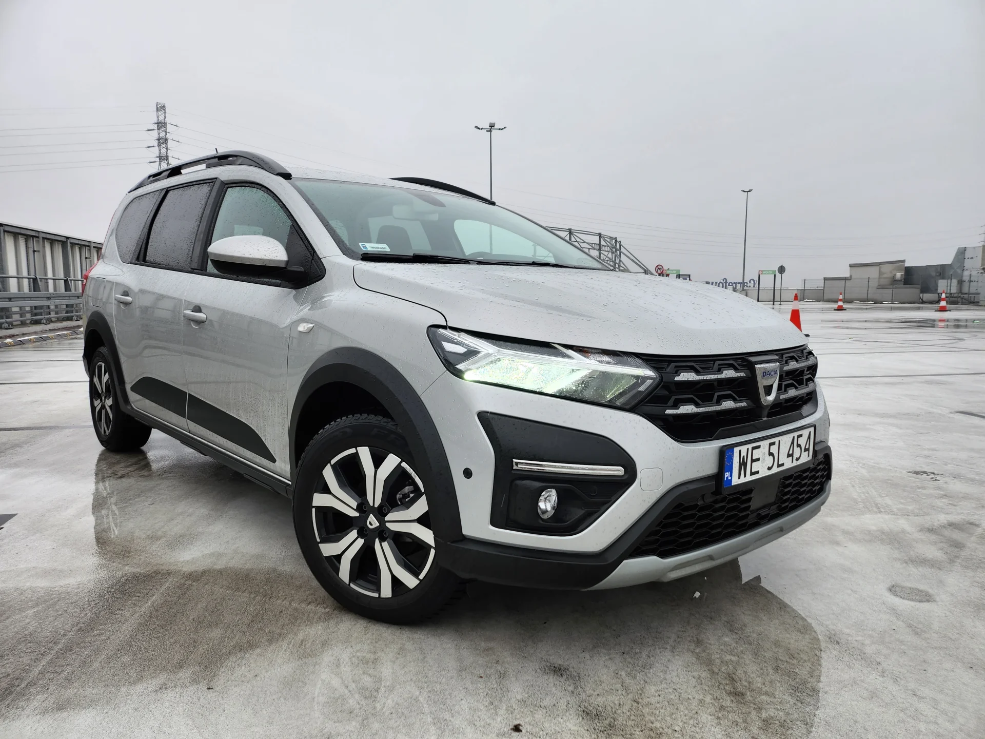 Dacia Jogger ma sporo wad, ale i niepodważalne zalety.