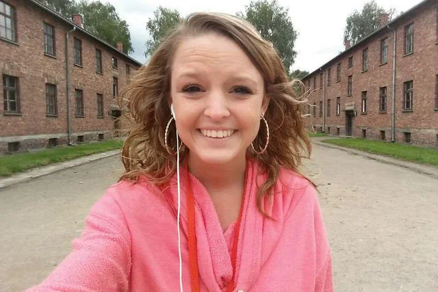Breanna Mitchell nie żałuje tego, że zrobiła sobie "selfie" w Miejscu Pamięci i Muzeum Auschwitz-Birkenau.