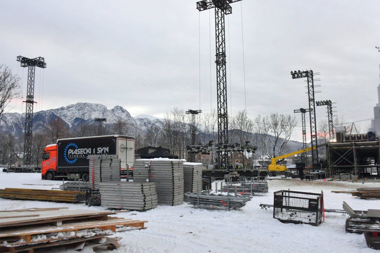 Scena Sylwestra Marzeń na Równi Krupowej.