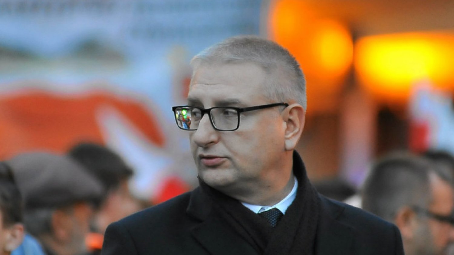Bielsko-Biała. Poseł Stanisław Pięta podczas marszu ONR - "Żołnierze wyklęci część waszej pamięci"