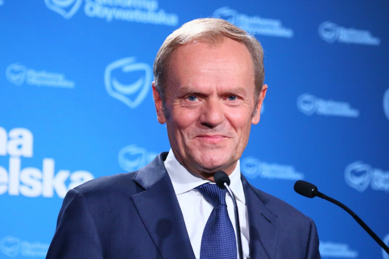 Donald Tusk złożył życzenia noworoczne. Zadrwił z wpadki komendanta KGP