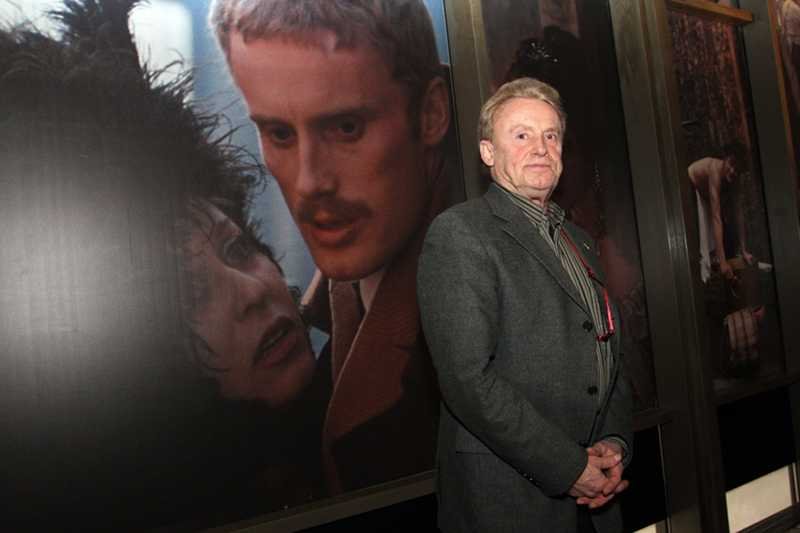 Daniel Olbrychski broni Macieja Stuhra i Mariana Opani.