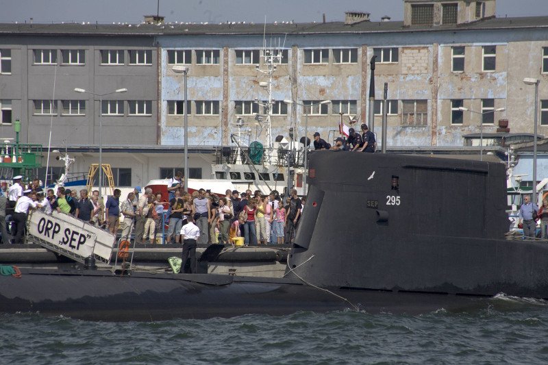 O co chodzi z nowymi okrętami podwodnymi dla Polski? Ministerstwo mówi o jednostce, a Norwegowie dementują