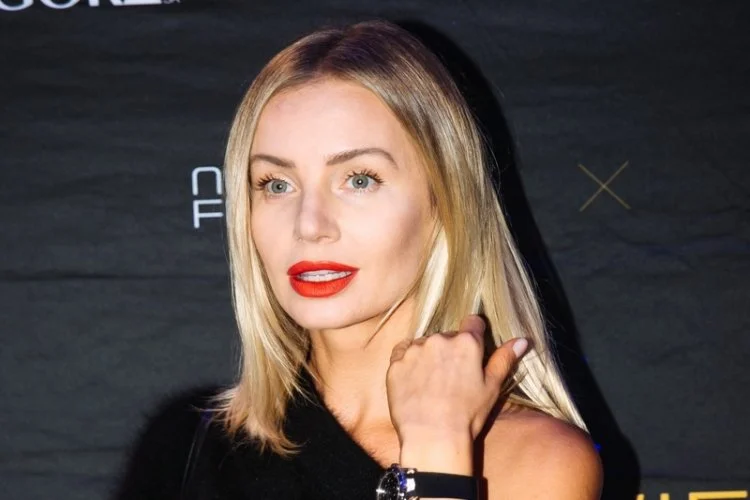 Agnieszka Woźniak-Starak pracowała jako hostessa/Fot. Renata Dąbrowska / Agencja Gazeta