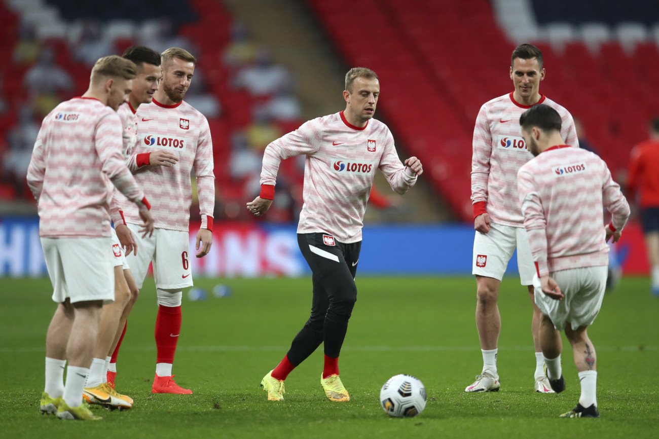 Kamil Grosicki ma za sobą trudny okres. Pomocnikowi przepadł m.in. wyjazd z reprezentacją na Euro 2020.