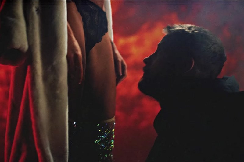 W nowym teledysku Sebastiana Fabijańskiego "Subernova" zagrała Natalia Siwiec.