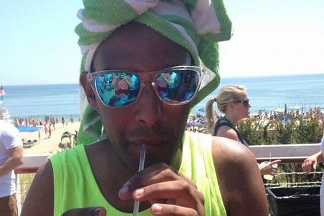 Panowie na całym świecie parodiują użytkowniczki Instagrama. Nowy trend, czyli zdjęcia z hasztagiem #basicbros