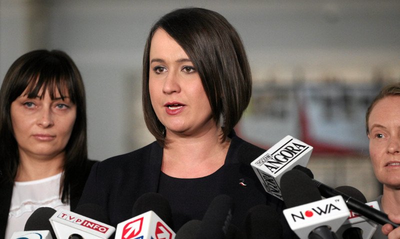 24 lutego bieżącego roku Anna Siarkowska i Magdalena Błeńska odeszły z Kukiz'15 do koła "Republikanie"