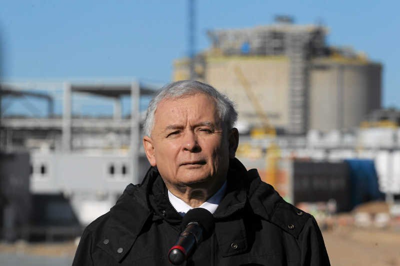 Młodzi nie interesują się polityką, ale jeśli już, to wolą PiS od PO