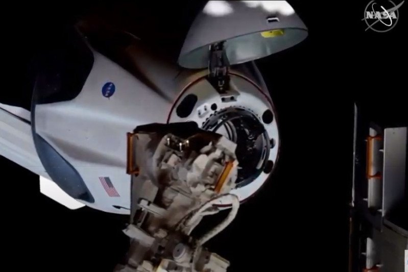 Kapsuła Dragon dotarła do Międzynarodowej Stacji Kosmicznej.