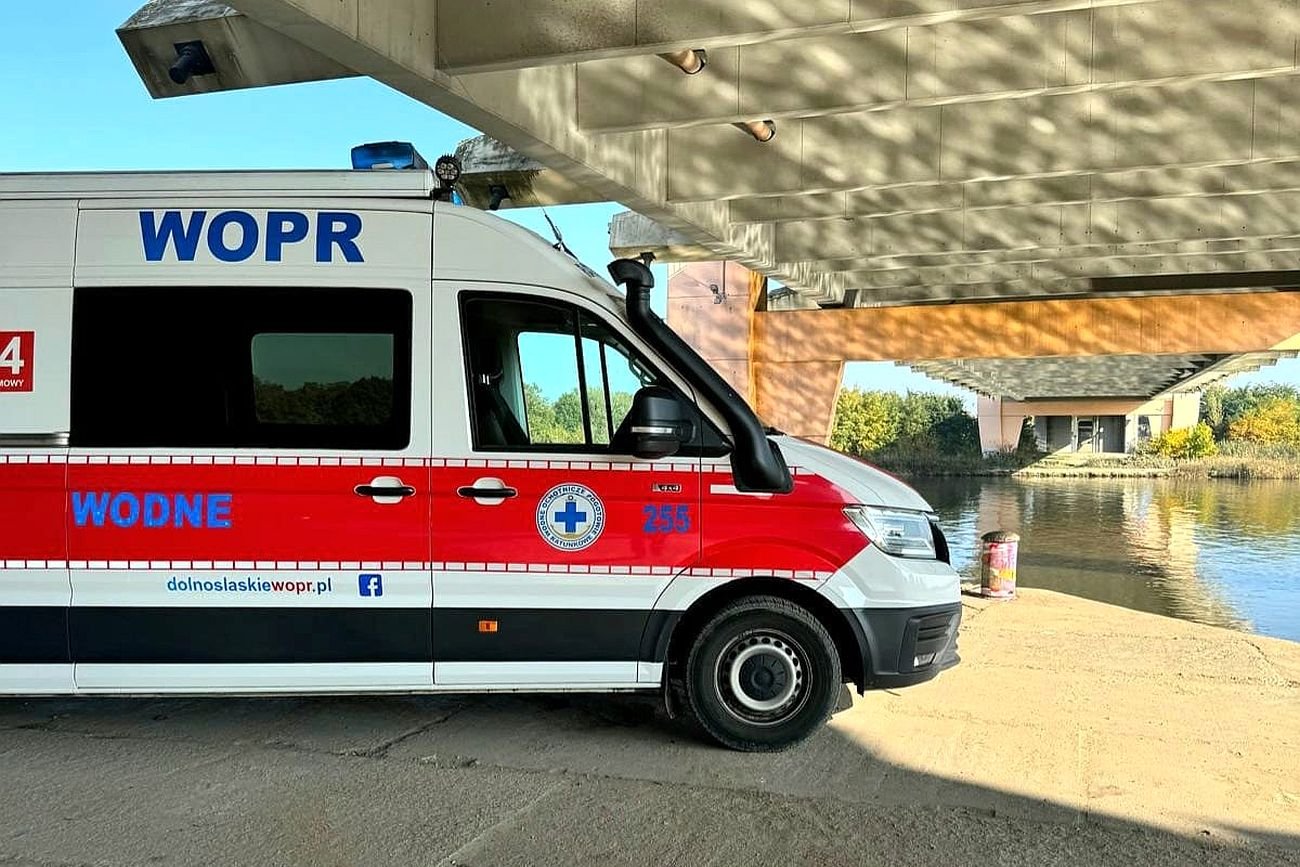 Skrępowane ciało 54-latka dryfowało w Odrze. Mamy nowe informacje ws. makabry we Wrocławiu Skrępowane zwłoki w Odrze we Wrocławiu. Mamy nowe informacje z prokuratury