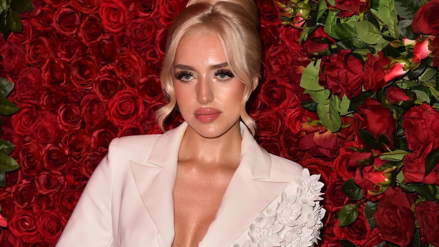 Caroline Derpienski szuka asystenta. Nie może znać języka polskiego
