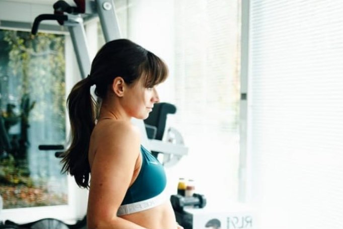 Anna Lewandowska pokazała na Instagramie zdjęcie, na którym dokładnie widać jej ciążowe kształty.