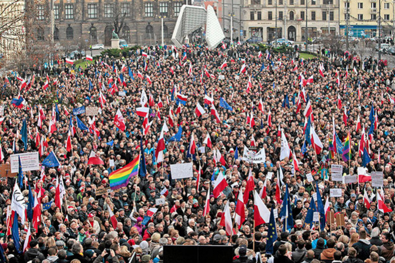 KOD - demonstracja w Poznaniu.