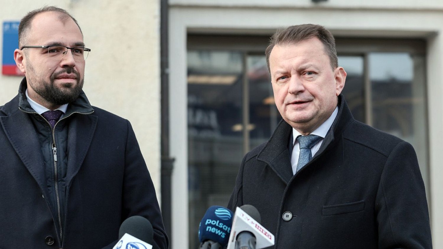 Szef klubu parlamentarnego PiS Mariusz Błaszczak na konferencji prasowej.