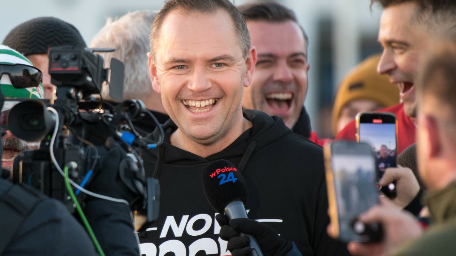 "Mogli poznać się w czasach "chłopaków z miasta". Ważny polityk KO ma taką teorię ws. "pana Jerzego" Karol Nawrocki