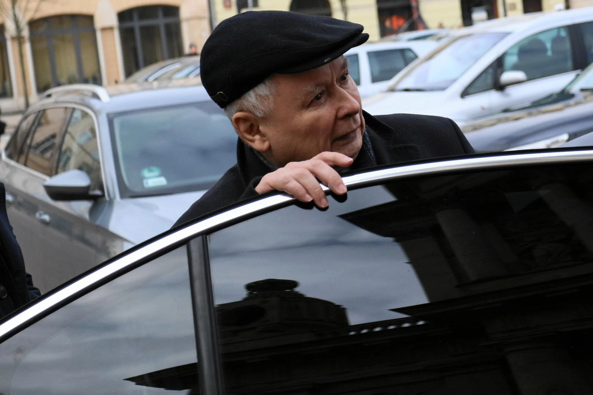 Jarosław Kaczyński osobiście sprawdzał, czy policja pilnuje kościołów.