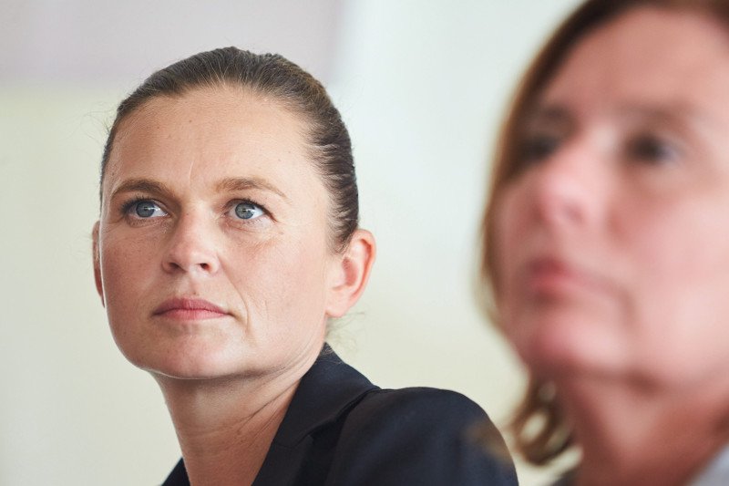 W przeddzień kolejnej miesięcznicy smoleńskiej głos zabrała córka jednej z ofiar katastrofy smoleńskiej Barbara Nowacka. Ujawniła też obłudę radnych PiS.