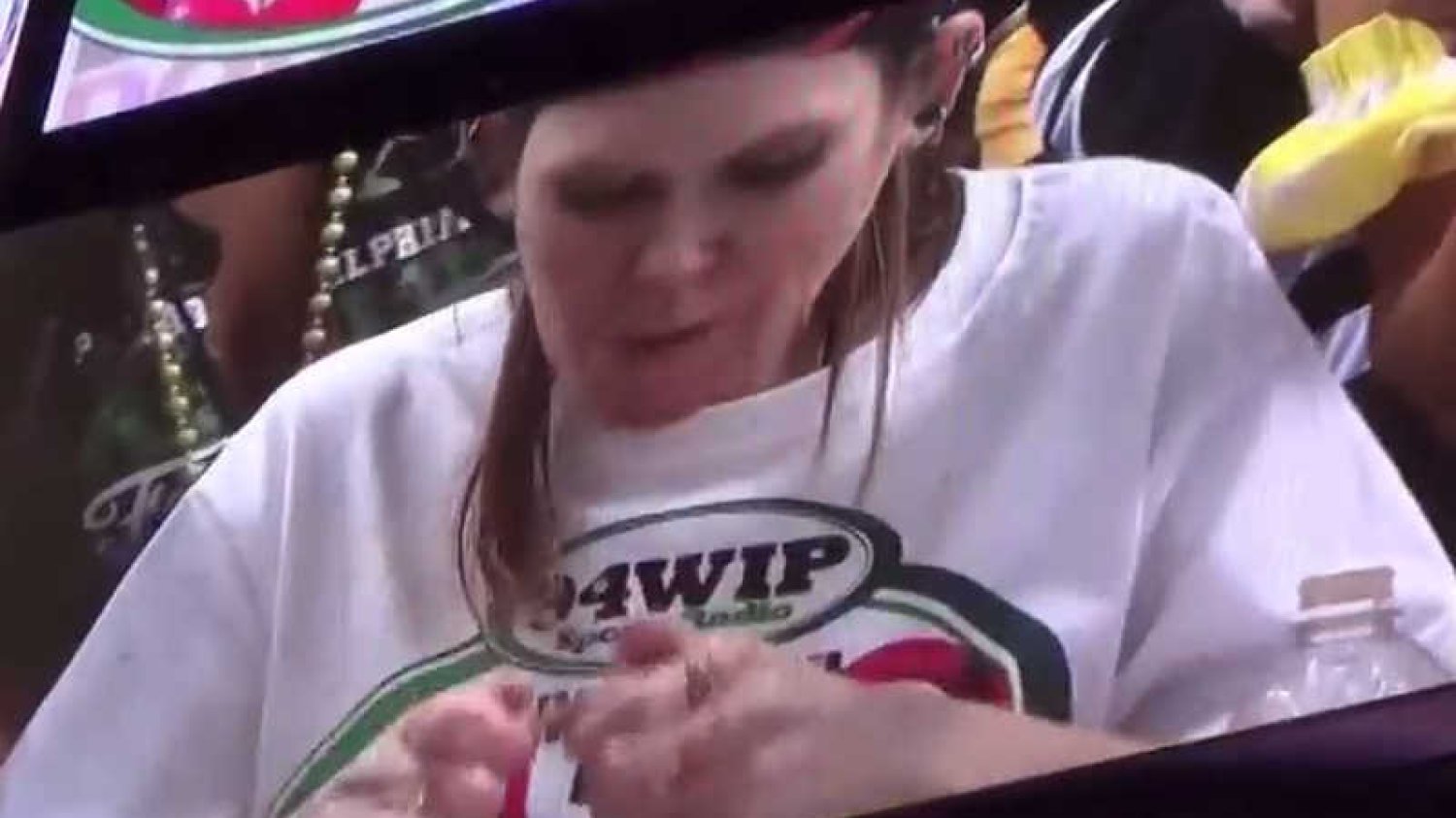 Wing Bowl to amerykańskie święto rozpusty.