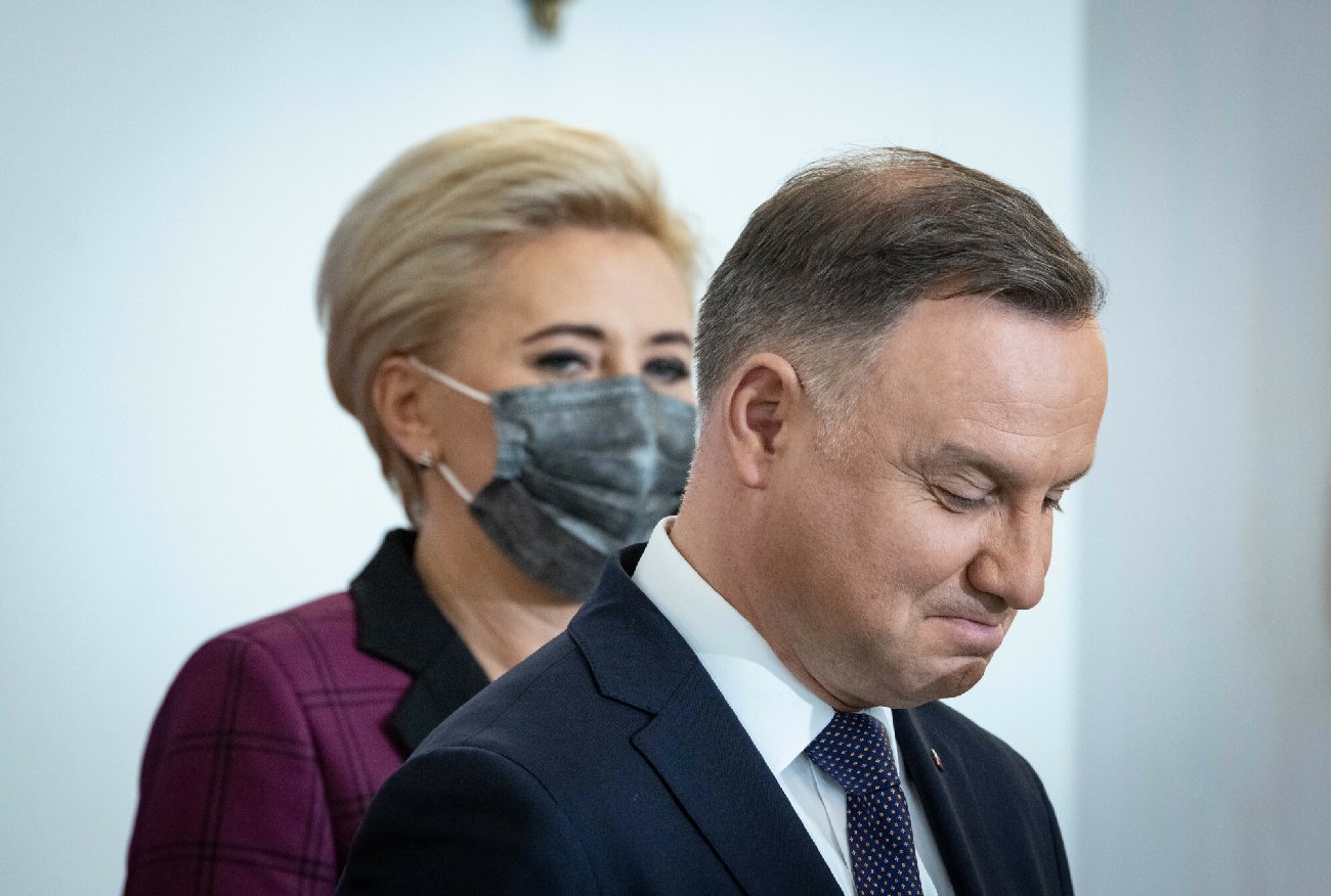 Agata Duda spiera się z Andrzejem Dudą o obowiązek szczepień.