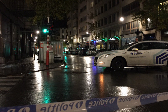 W stolicy Belgii trwa obława na terrorystów