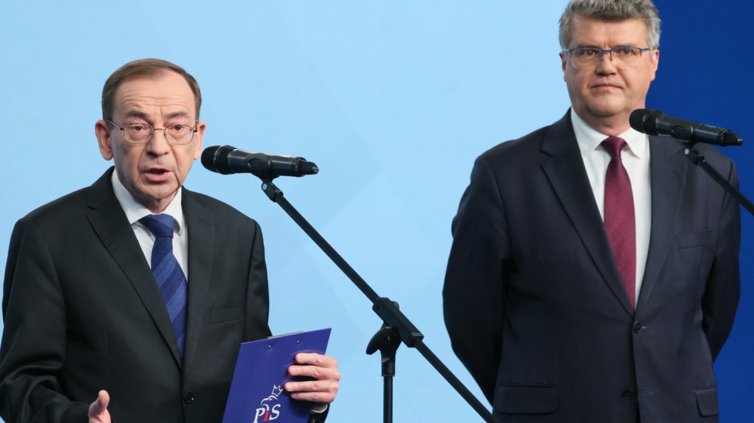 Kamiński i Wąsik usłyszą kolejne zarzuty. Zostali wezwani do prokuratury