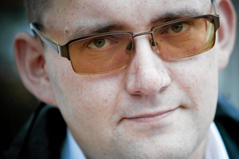 Dr Borecki ostro krytykuje hierarchów kościelnych za wtykanie nosa w sprawy państwa.