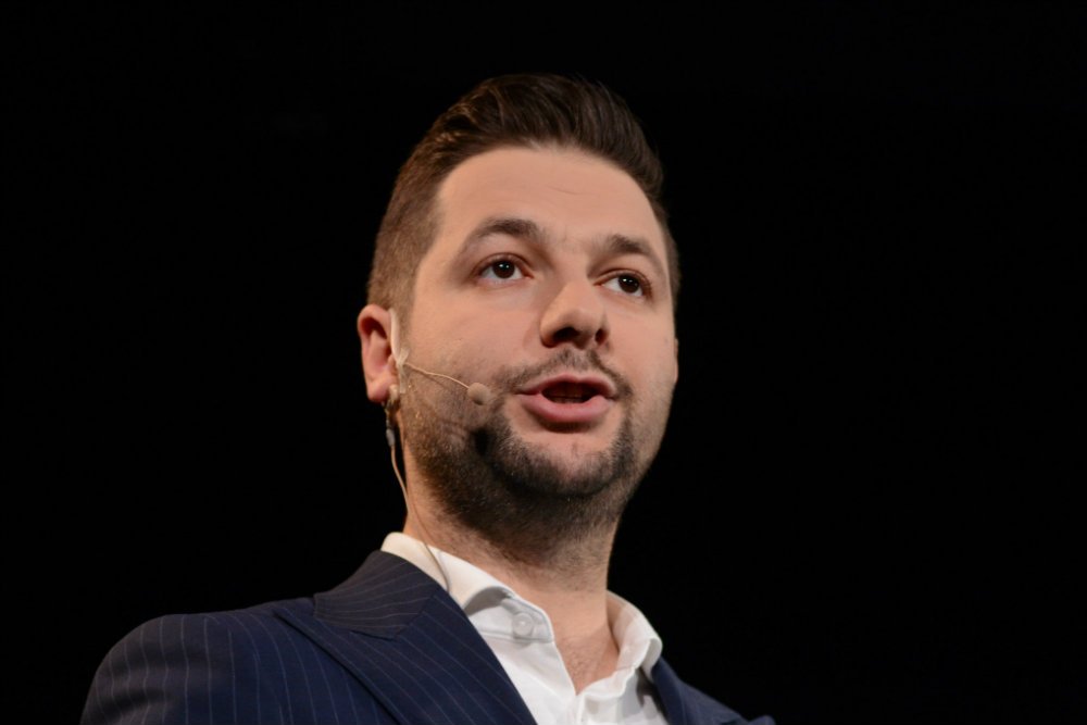 Patryk Jaki staje w obronie tradycyjnych wartości po konwencji założycielskiej partii Wiosna Roberta Biedronia.