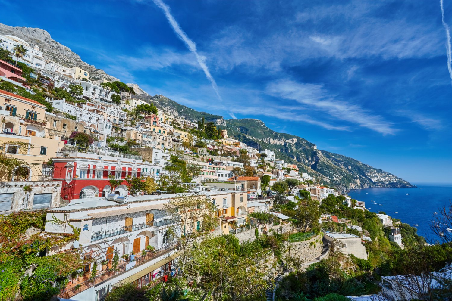 Cudowne wybrzeże Amalfi we Włoszech.