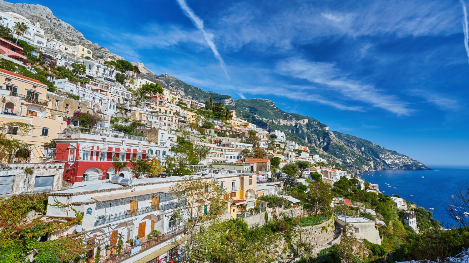 Cudowne wybrzeże Amalfi we Włoszech.