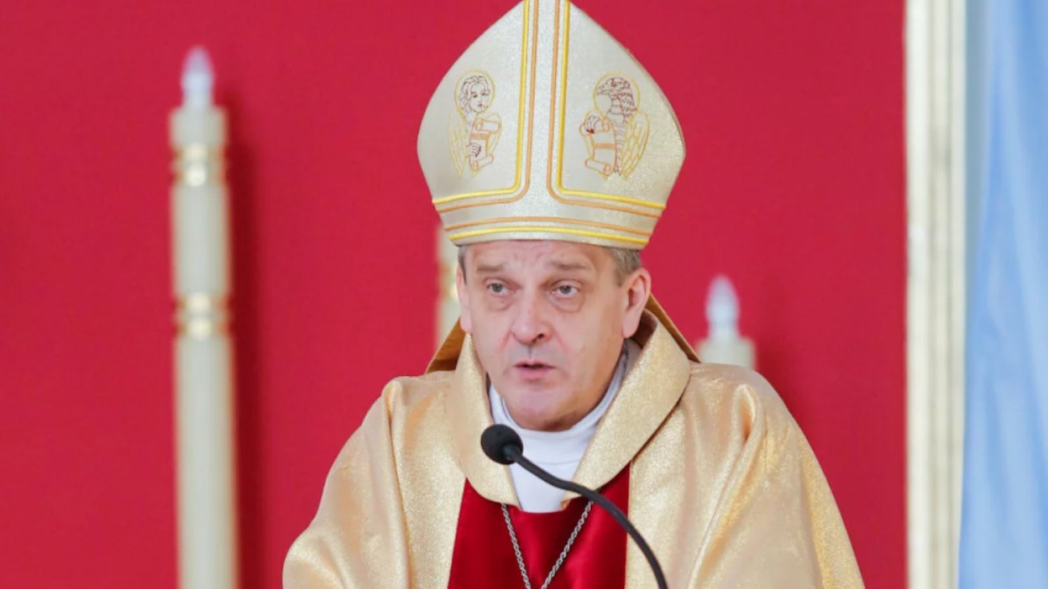 Biskup Roman Pindel zeznawał po raz drugi w sprawie księdza pedofila