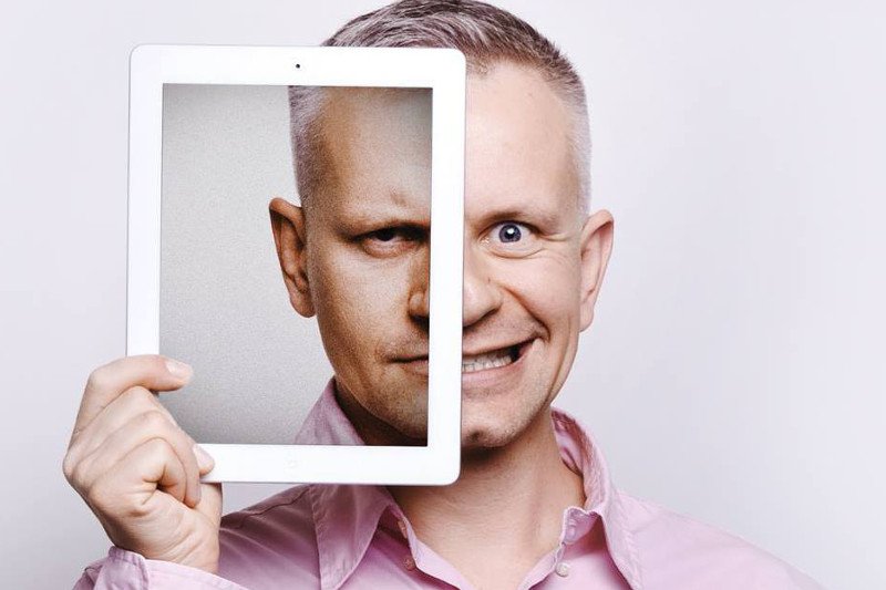 Radek Tadajewski jest CEO w firmie 1450, która zajmuje się m.in. marketingiem w internecie.