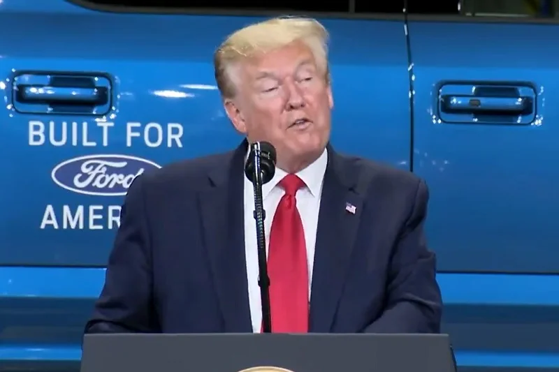 Donald Trump nie przewiduje nowych restrykcji z powodu epidemii w USA.