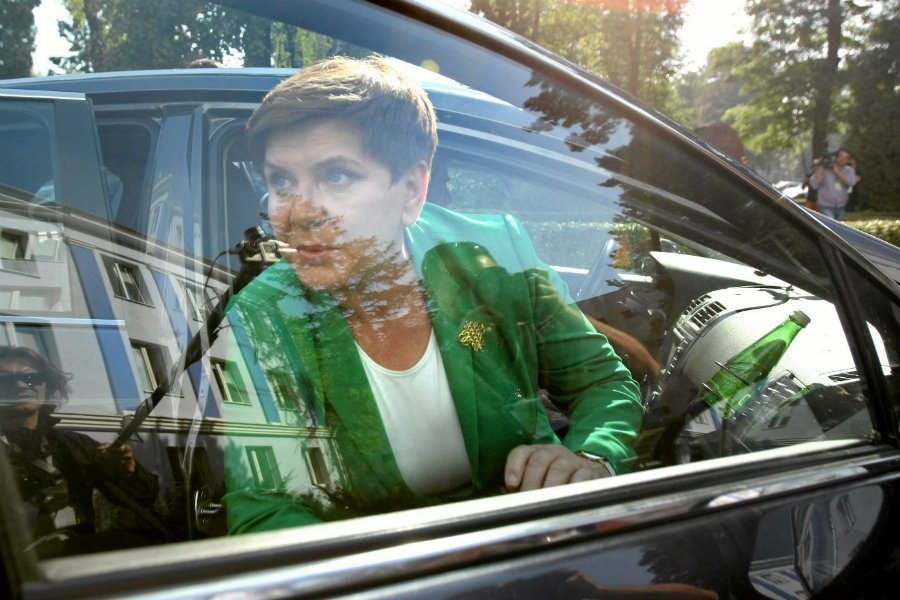 Beata Szydło jeździła wraz z mamą do warszawskiego szpitala przy ul. Szaserów. SOP odniosła się do sprawy.