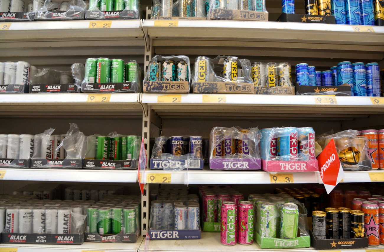 Napoje energetyczne tylko dla dorosłych. Właśnie wszedł w życie zakaz sprzedaży energetyków osobom niepełnoletnim.