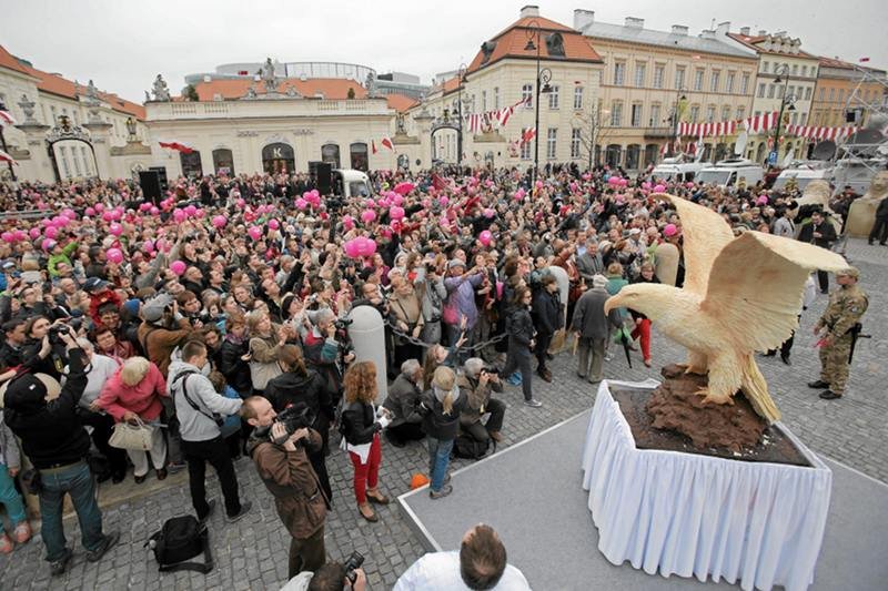 Fundacja Polska Obywatelska zwróciła państwową dotację na akcję "Orzeł może".