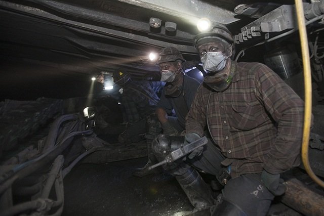 Do ciężkiej pracy górników, podatnicy dopłacają naprawdę ciężkie pieniądze