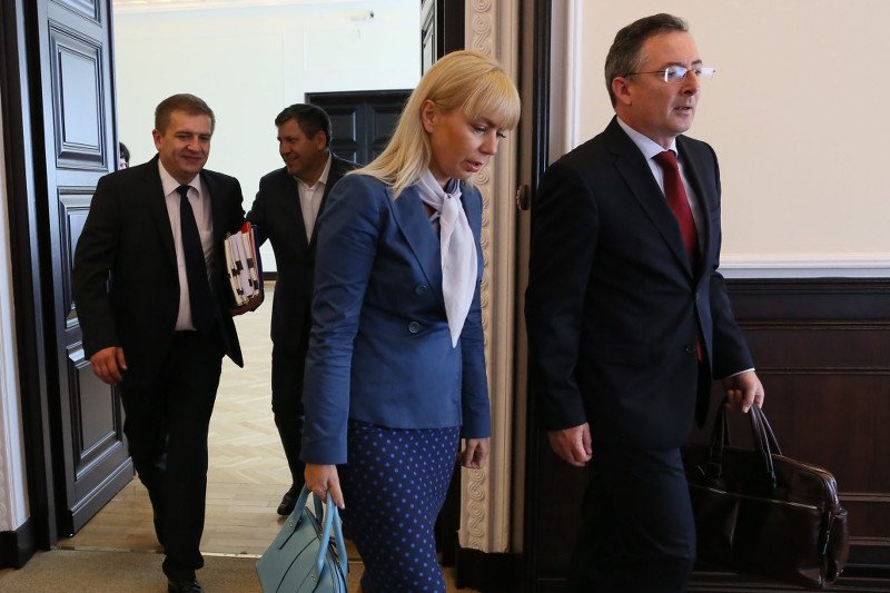 Rekonstrukcja rządu jest już pewna. Może objąć Arłukowicza, Bieńkowską, Szczurka i Sienkiewicza