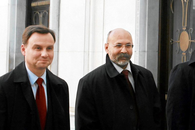 Senator Bogdan Pęk dotąd obracał się wśród najważniejszych polityków PiS.