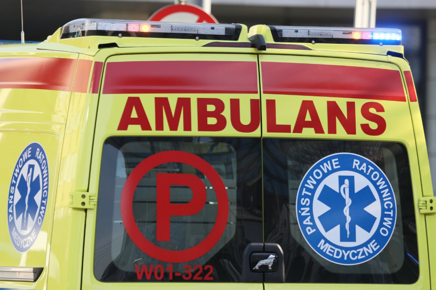 Zaatakowała partnera kością z zupy. Poszło o... wynik wyborów samorządowych.