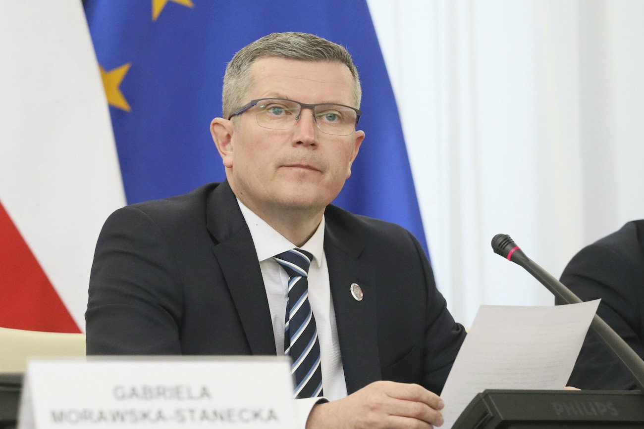 Senator Marcin Bosacki (KO) cieszy się z tego, że Niemcy wycofały certyfikację dla Nord Stream 2, ale uważa, że sankcje na Rosję z powodu napaści na Ukrainę powinny także uderzyć w luksusowy styl życia Putina i klasy rządzącej.