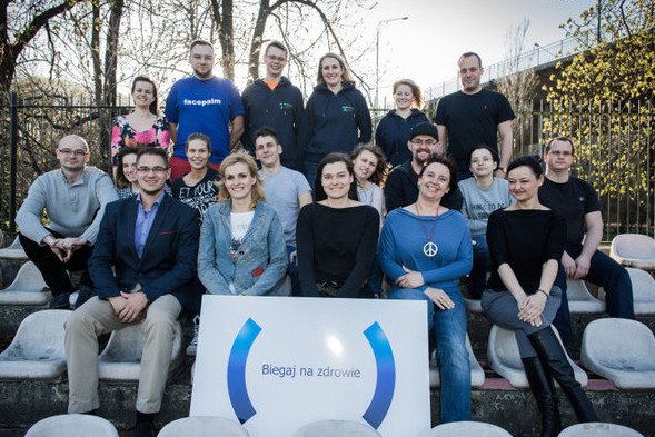 Zza biurka na metę, czyli czternaścioro amatorów przebiegnie maraton. Program PZU biegaj na zdrowie wystartował!