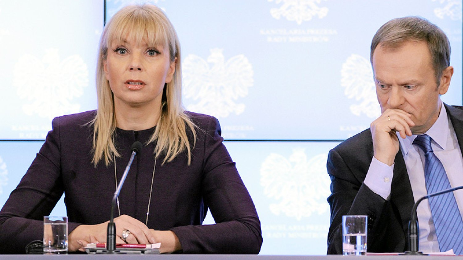 "Der Spiegel" przypomina, że komisarz Elżbieta Bieńkowska to bliska współpracowniczka obecnego szefa Rady Europejskiej Donalda Tuska.