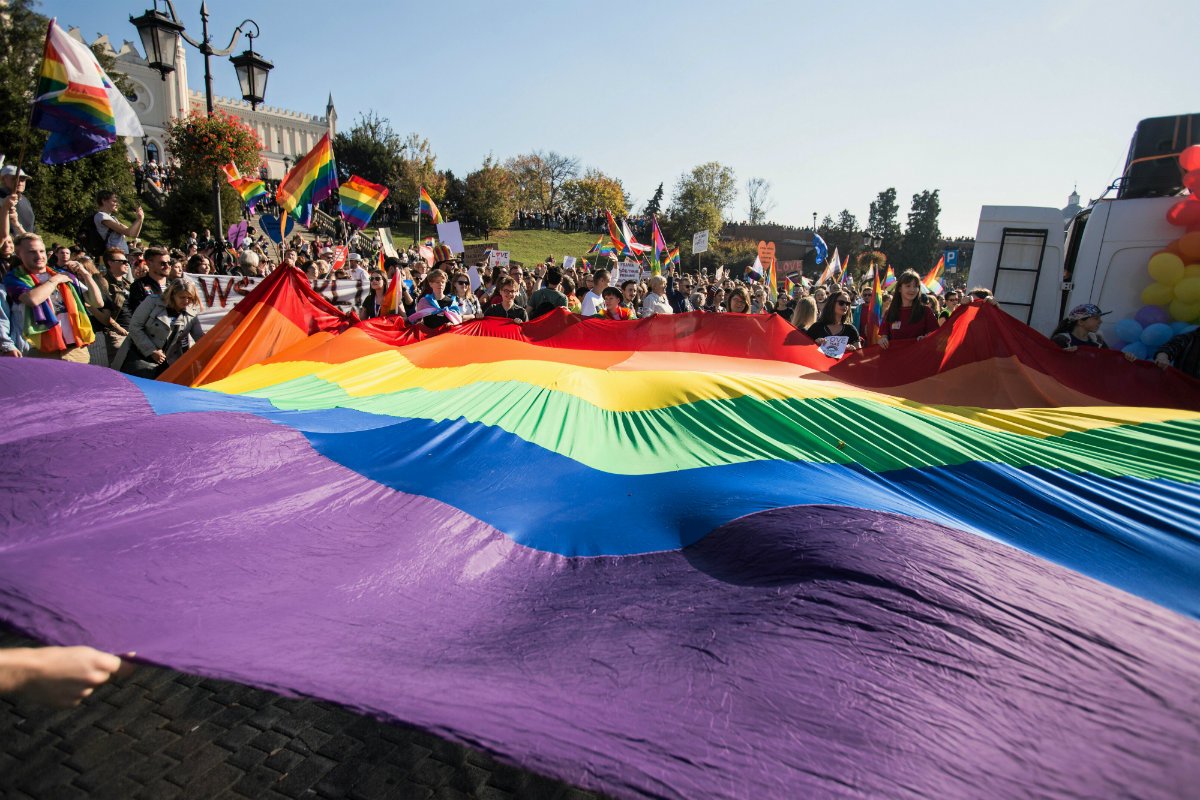 LGBT to pojęcie, które po raz pierwszy pojawiło się w USA. Do powszechnego użycia wszedł w latach 90. XX wieku.