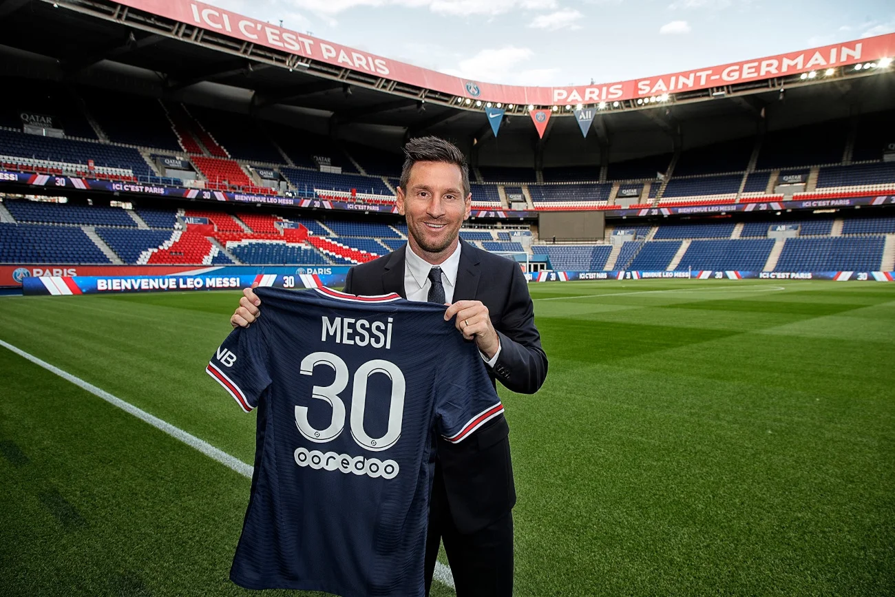 Lionel Messi oficjalnie w nowych barwach, po przenosinach do francuskiego PSG