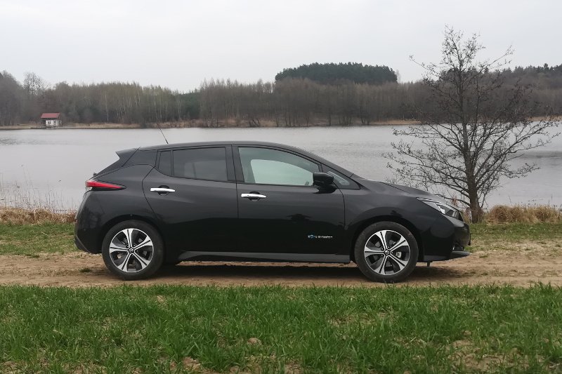 Nowy Nissan Leaf – w pełni elektryczny samochód segmentu C. To auto naprawdę może się podobać.