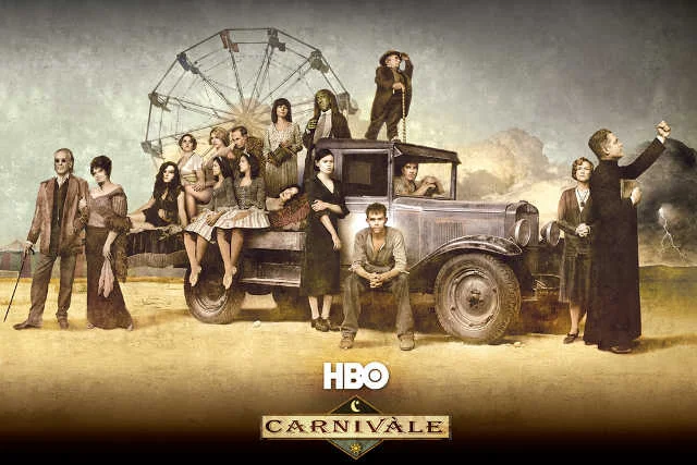 "Carnivàle" to jedna z ponadczasowych produkcji, który bardzo często znajduje się na listach serialowych zaległości.