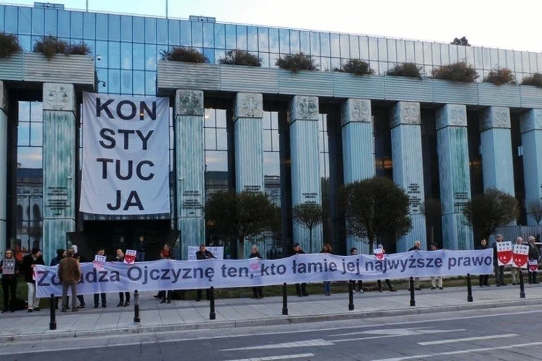 Krajowa Rada Sądownictwa chce rozpocząć na nowo fazę ustną postępowania przed TSUE.